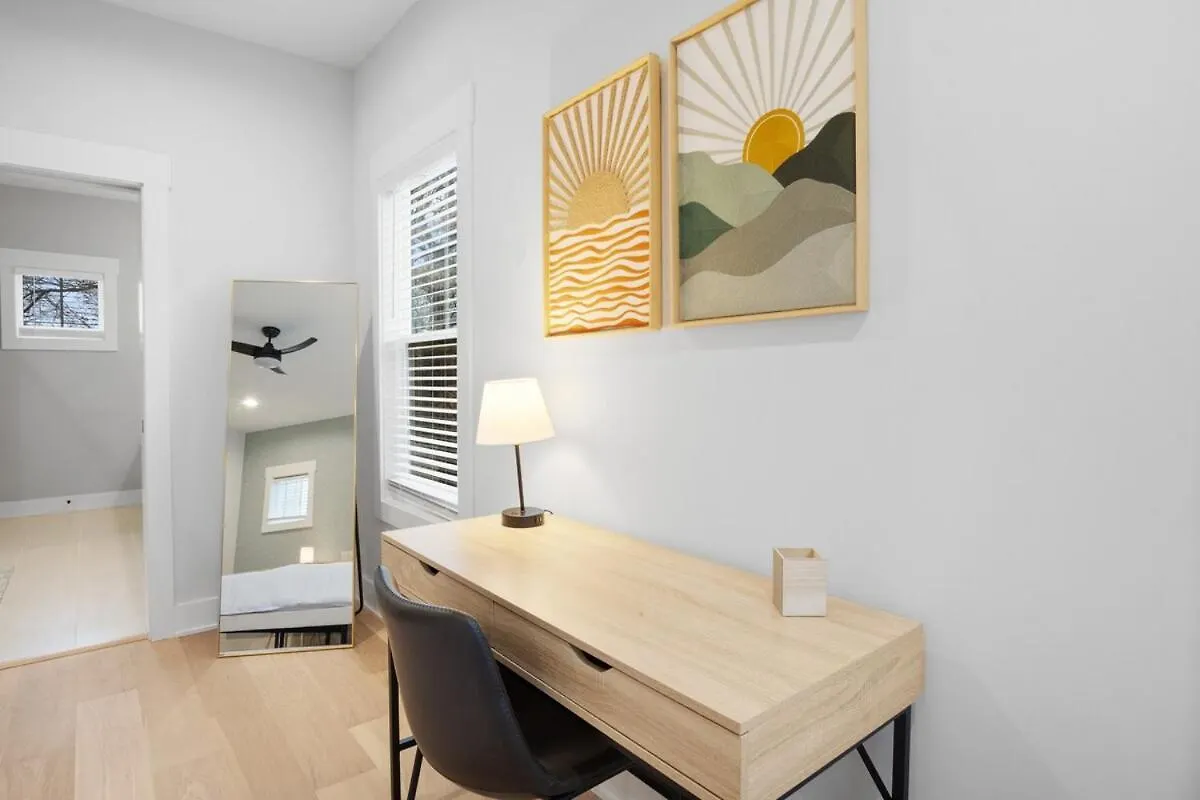 Near Boa Stadium, 5 Bedroom With Games, Backyard Charlotte Holiday home