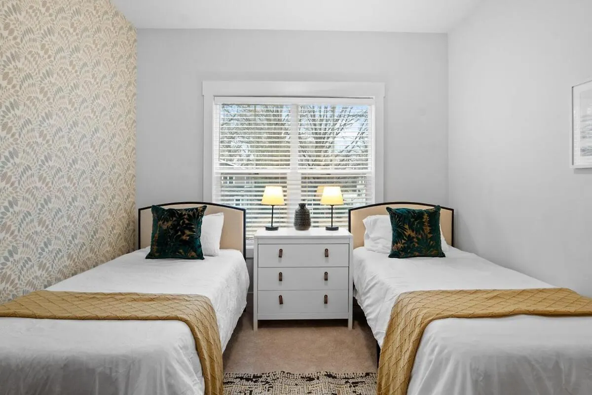 Near Boa Stadium, 5 Bedroom With Games, Backyard Charlotte 0*,